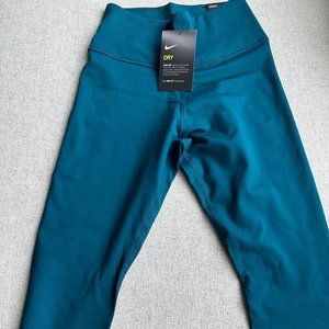 Nike One Luxe tight legging NWT